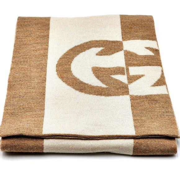 GUCCI Cashmere and Wool Scarf with Interlocking GG logo 84" - Picture 2 of 14